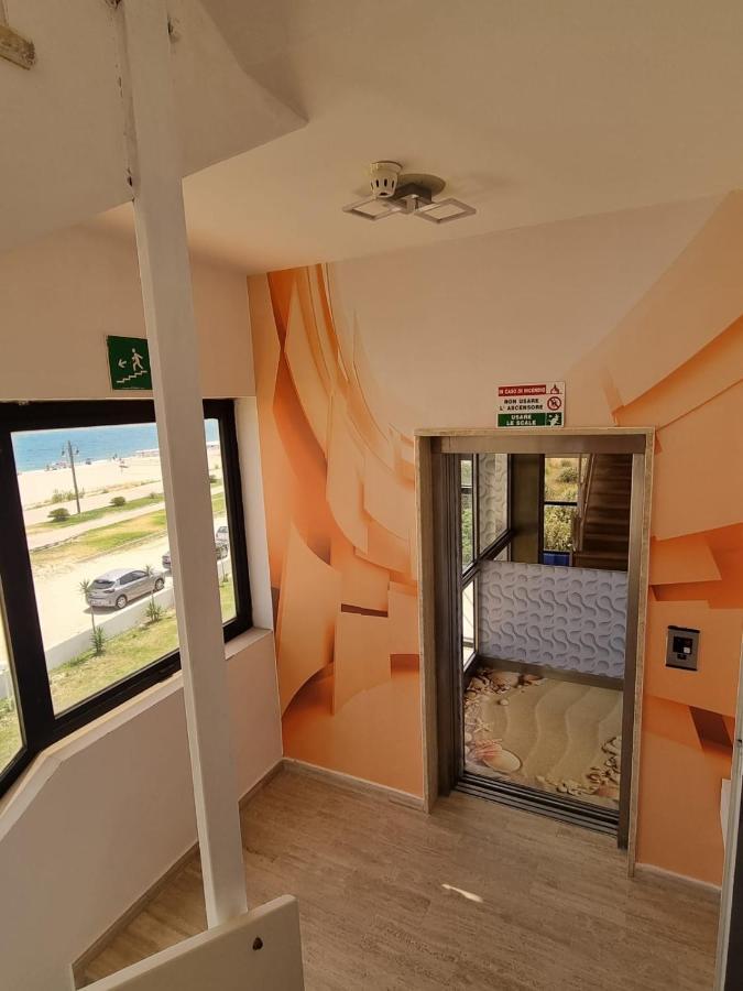 Hotel Rivabella Даволи Екстериор снимка