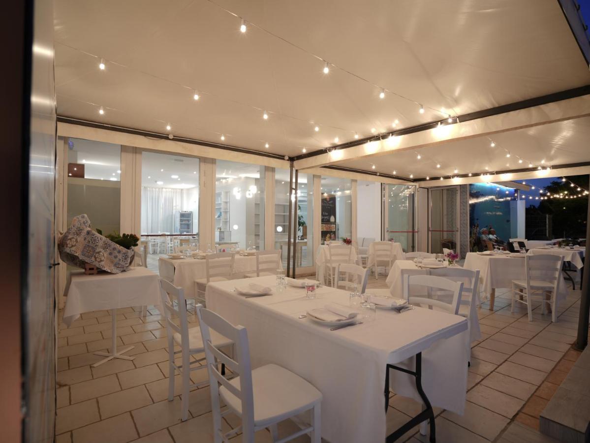 Hotel Rivabella Даволи Екстериор снимка