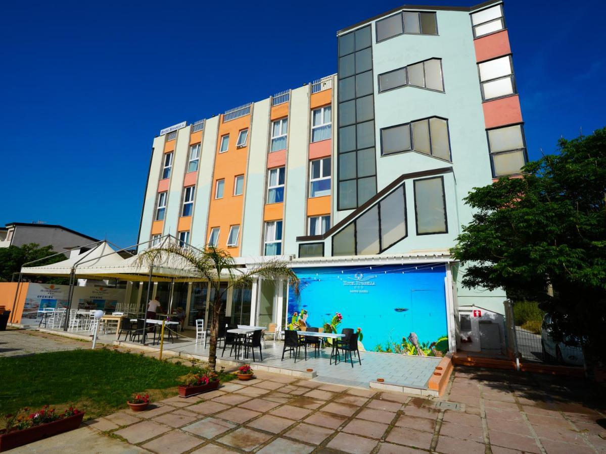 Hotel Rivabella Даволи Екстериор снимка