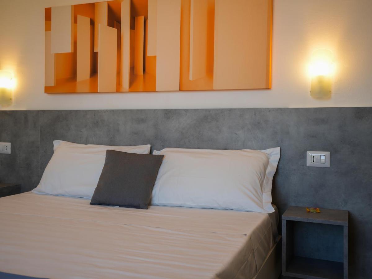 Hotel Rivabella Даволи Екстериор снимка