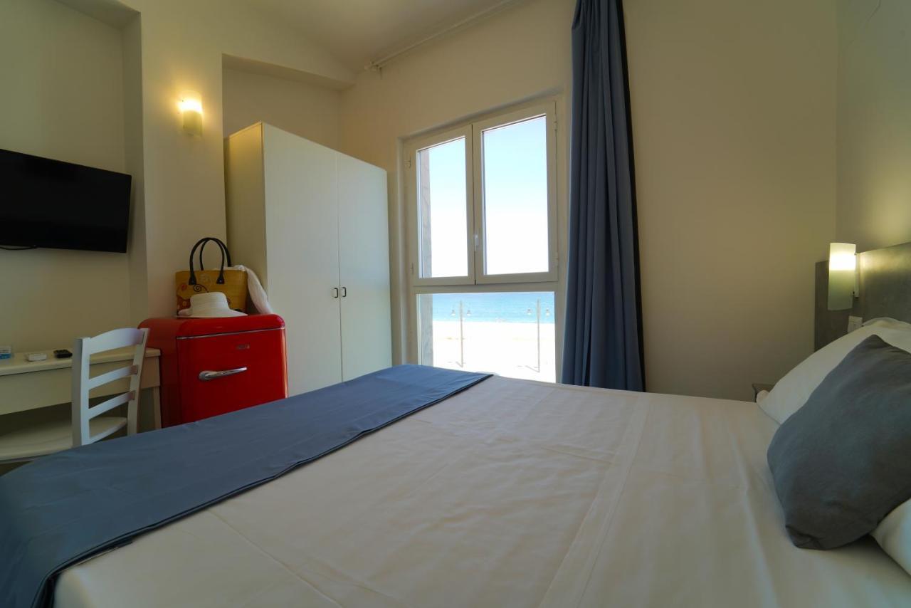 Hotel Rivabella Даволи Екстериор снимка
